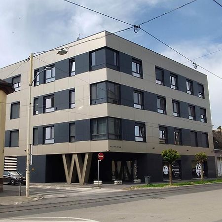 Apartman Waldy Осиек Экстерьер фото